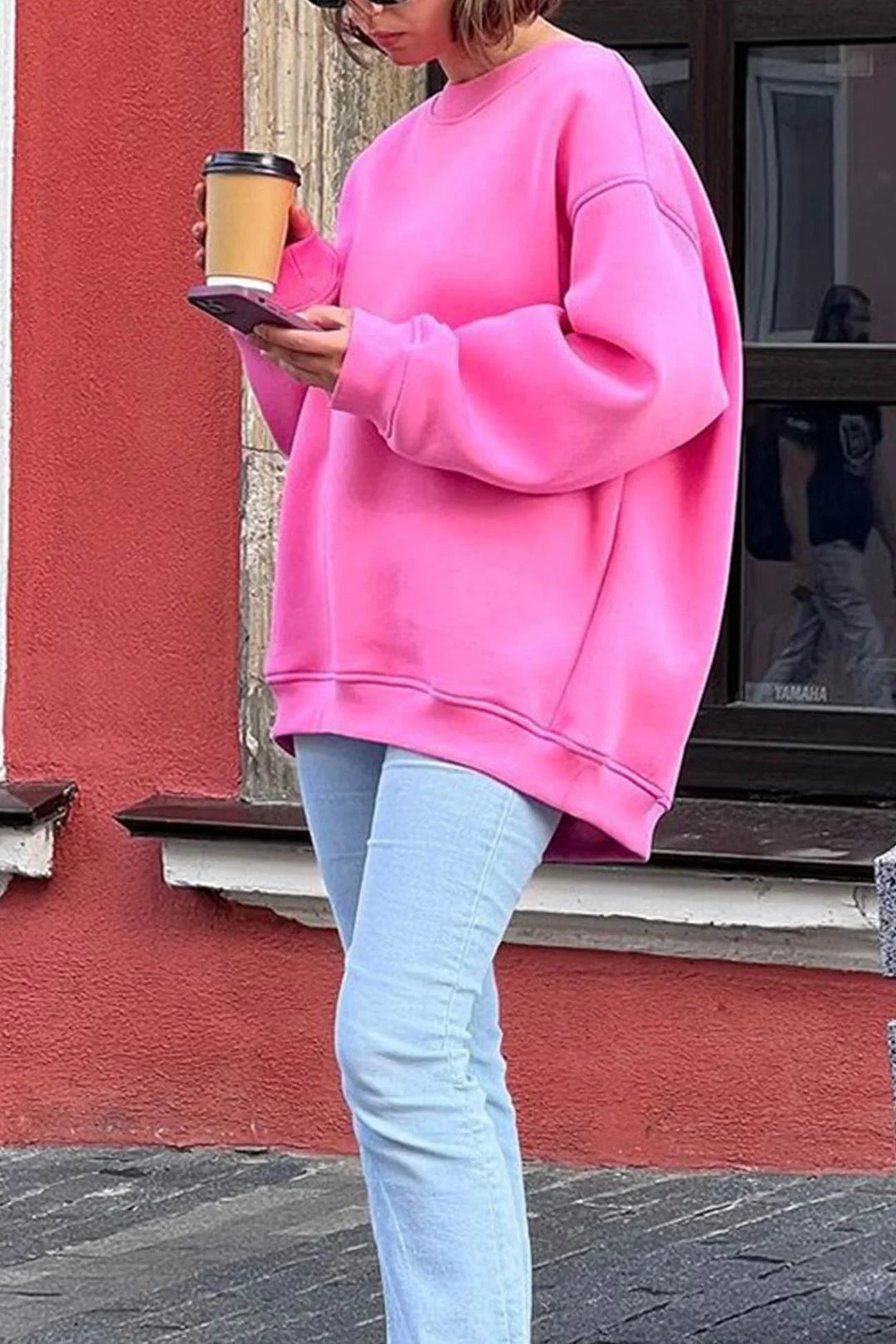Women's Oversized sweatshirt with round neck