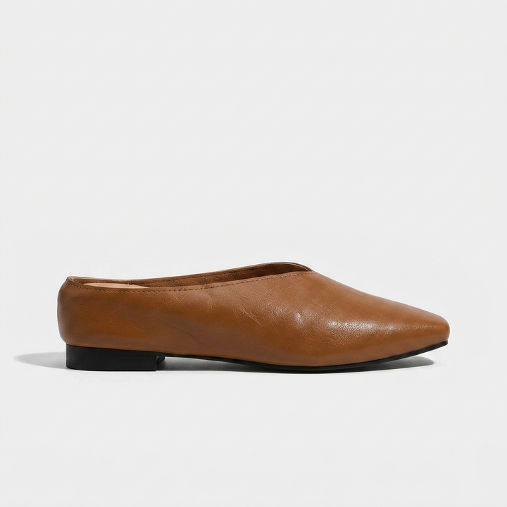 Nash V-Cut Mule
