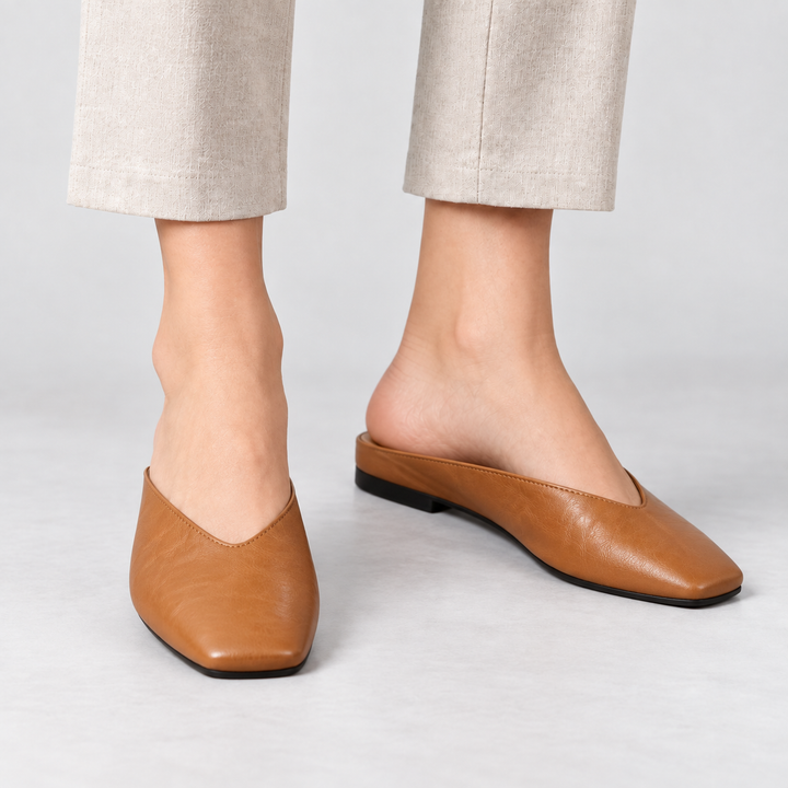Nash V-Cut Mule